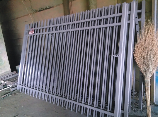 1.5m Ατσάλινο σωληνωτό φράχτη Ασφάλεια Υψηλό τόξο Πάνω Ράλινγκ επικαλυμμένα με σκόνη