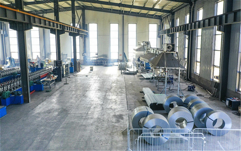 Hebei Bending Fence Technology Co., Ltd manufacturer production line
