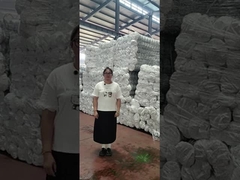 Το τεντωμένο φράχτη αλυσίδας συνδέσμου είναι στην πραγματικότητα συσκευασμένο έτσι