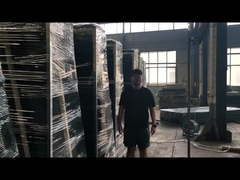 Μαύρο φράχτη κατά της αναρρίχησης με κατακόρυφη υποστήριξη