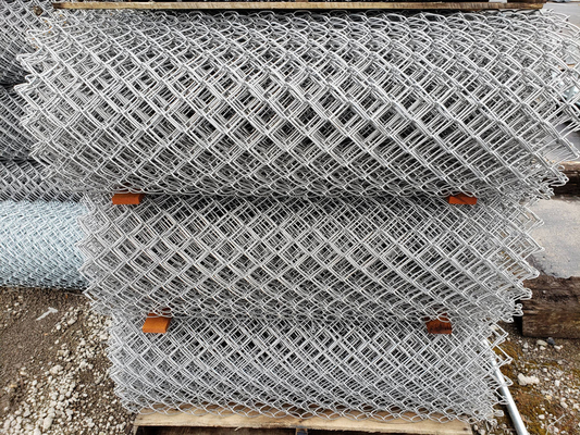 Τετραγωνικός μετα ντυμένος PVC καυτός φρακτών πλέγματος καλωδίων συνδέσεων αλυσίδων ασφάλειας που βυθίζεται γαλβανισμένος