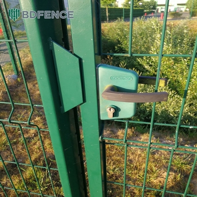 Υψηλής ασφάλειας πρίσμα 3d φράχτης πάνελ pvc επικαλυμμένο με μέταλλο τοίχος φράχτης πάνελ πλαισίου χάλυβα τσιμεντένια 3d δίχτυα οροφή επάνω φράχτη