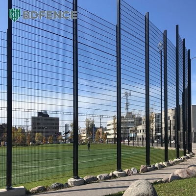 358 Αντιελιγμός Φράχτης με επικάλυψη PVC Οριακό τοίχο Grill Design Καθαρή θέα