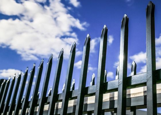 Εύκολα συγκεντρωμένη skyhall περίφραξη στύλων αλουμινίου